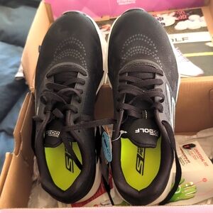 GOLF:Size 8 Skechers golf shoes NWT